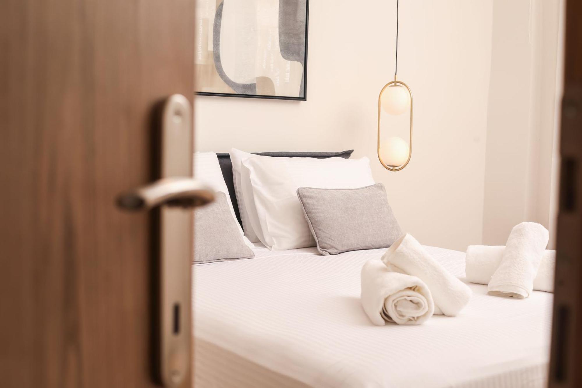 Olive Luxury Suite コルフ島 エクステリア 写真