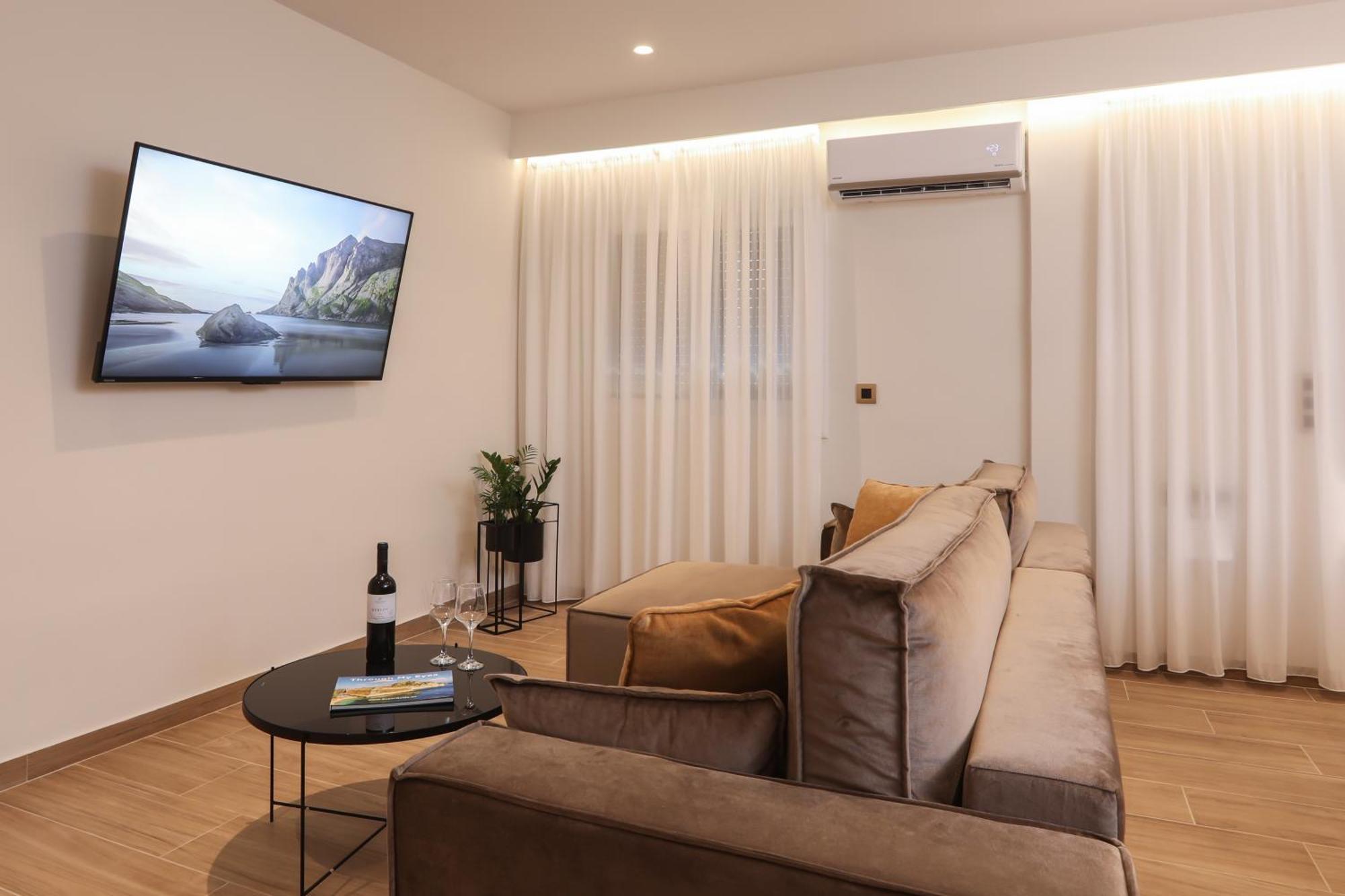 Olive Luxury Suite コルフ島 エクステリア 写真