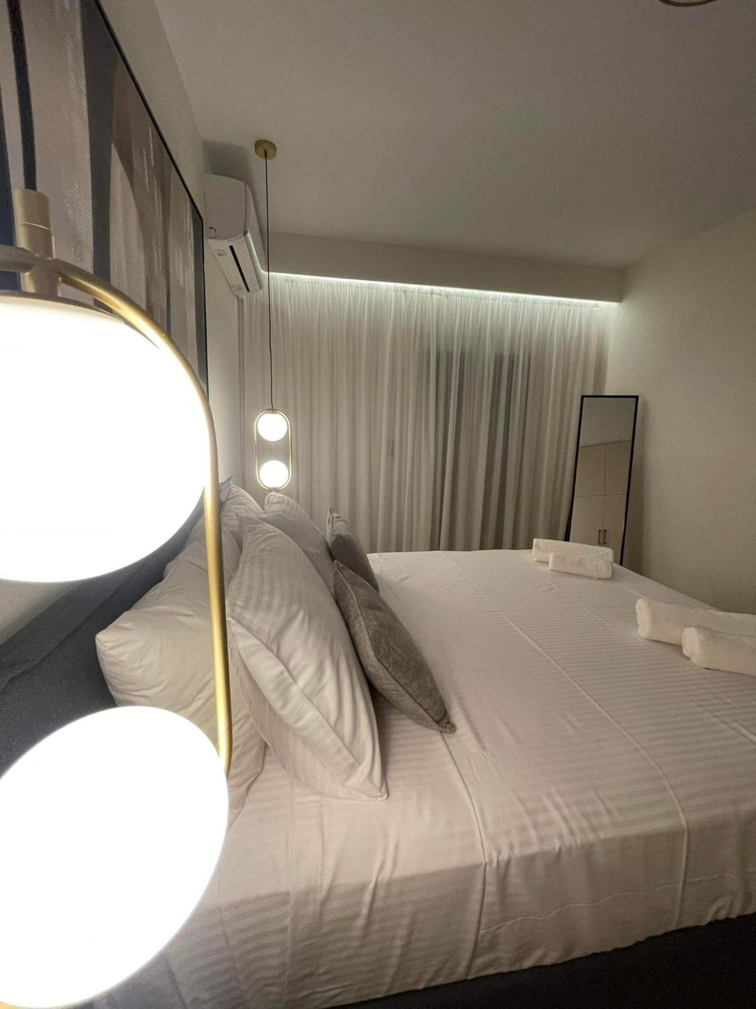 Olive Luxury Suite コルフ島 エクステリア 写真